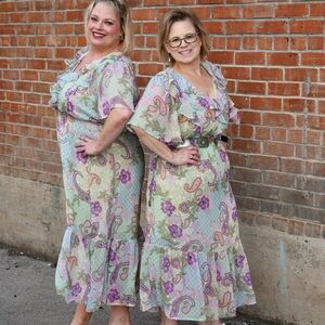 Floral Paisley Green Midi Dress with Ruffle Sleeve